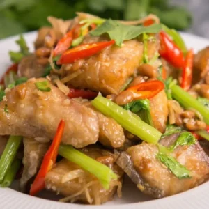 Cá Chép ròn xào hành nấm