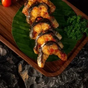 Cá Chình trộn chua cay