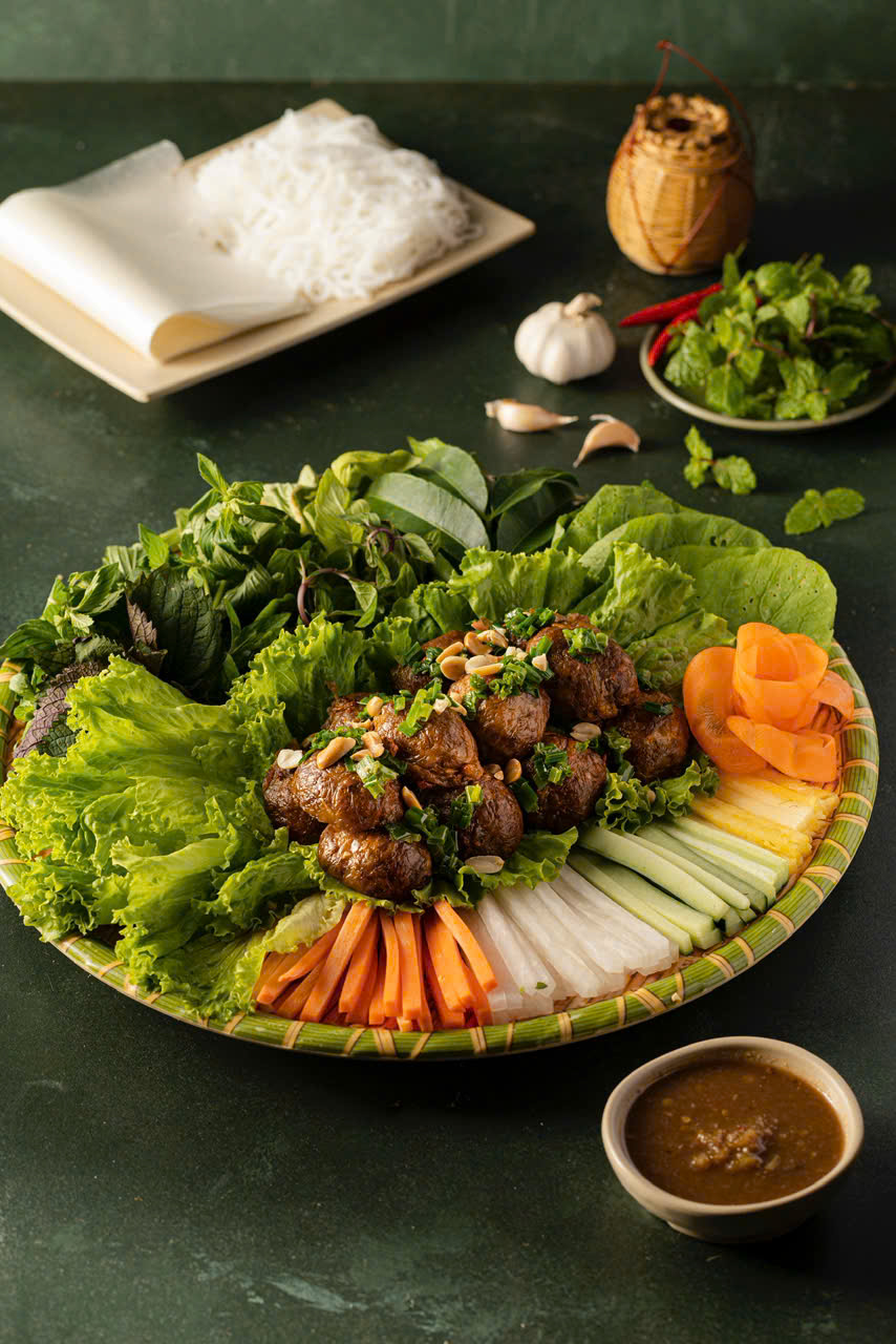 Review Bò Cuốn Mỡ Chài: Món Ngon Miền Tây Đốn Tim Dân Hà Thành! - ảnh minh họa 2
