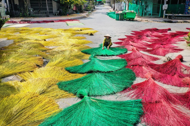 Khám phá Định Yên: 