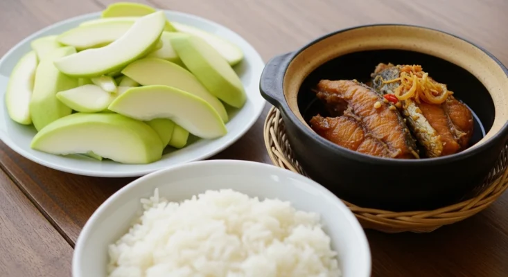 Giải Mã Bí Ẩn: Vì Sao Người Miền Tây Ăn Cơm Với Trái Cây?